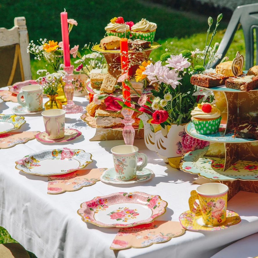 Truly Scrumptious Pretty Floral Plates - 12 Pack